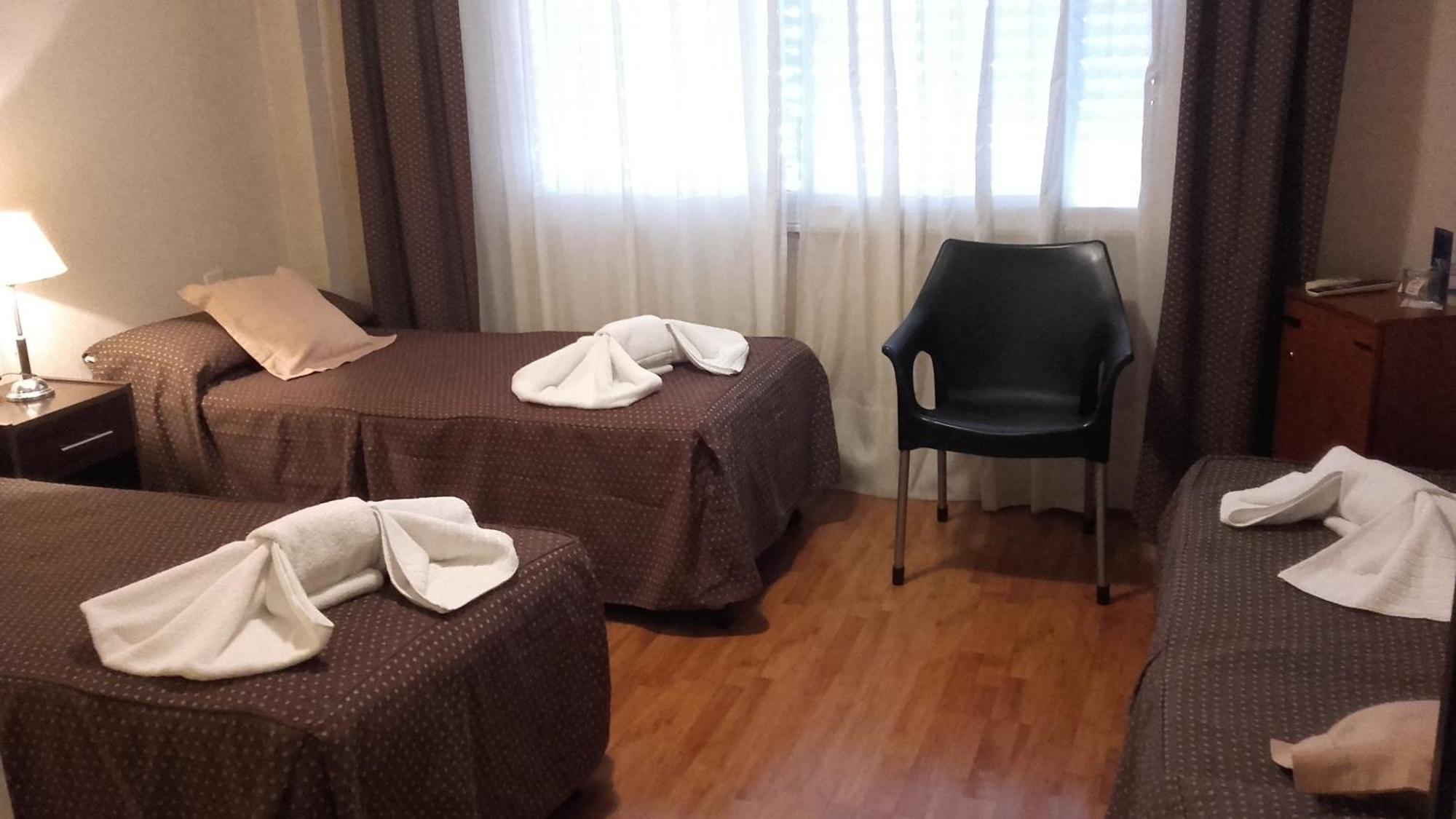 Standard Triple Room,336063337:JPEG
